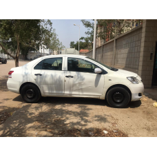 يارس 2012 Yaris