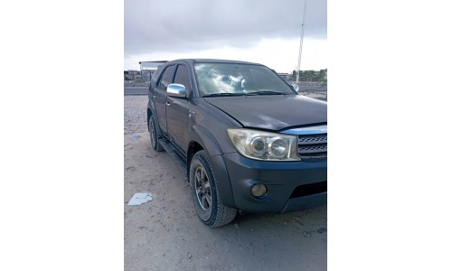 فورشنر 2009 Fortuner