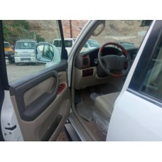 صالون 2005 Land cruiser