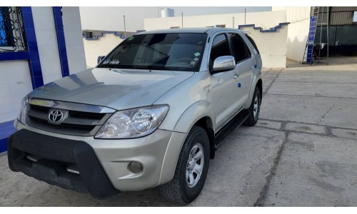 فورشنر 2008 Fortuner