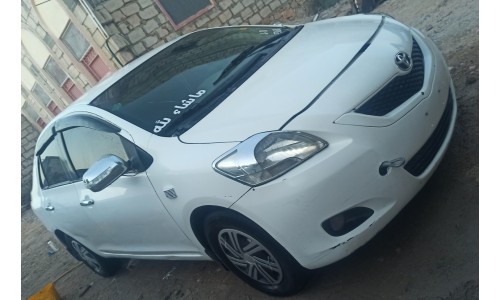 يارس 2012 Yaris