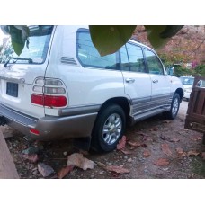 صالون 2005 Land cruiser