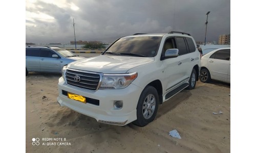 صالون 2010 Land cruiser