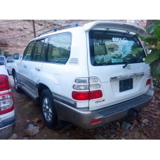 صالون 2005 Land cruiser