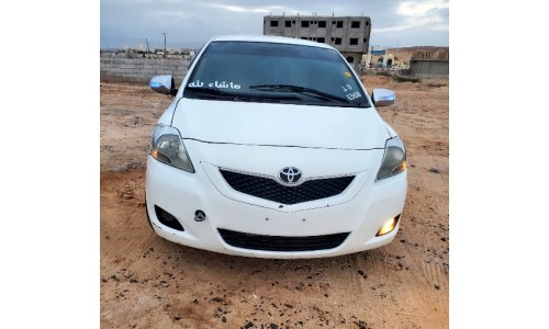 يارس 2012 Yaris