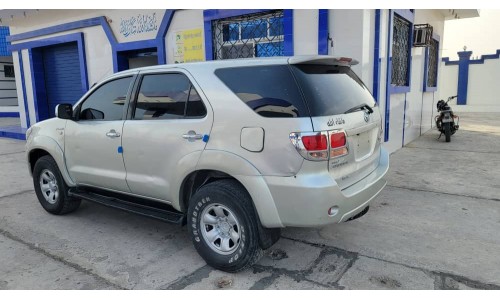 فورشنر 2008 Fortuner