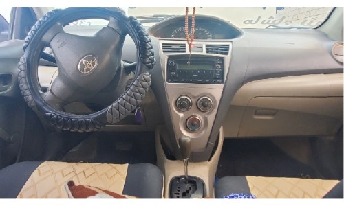 يارس 2012 Yaris