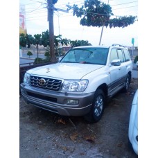 صالون 2005 Land cruiser