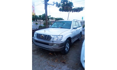 صالون 2005 Land cruiser