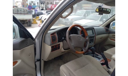 صالون 2004 Land cruiser