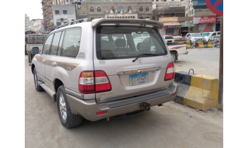 صالون 2004 Land cruiser