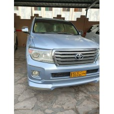 صالون 2013 Land cruiser