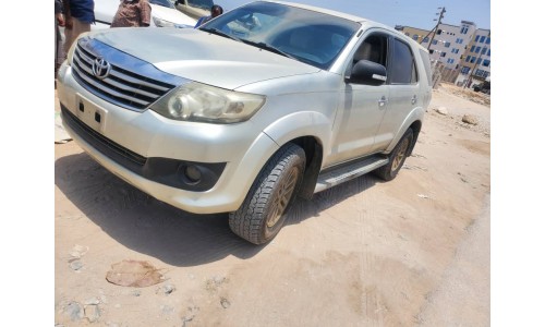 فورشنر 2012 Fortuner