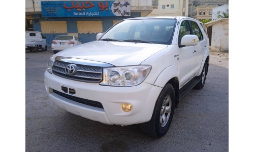 فورشنر 2010 Fortuner