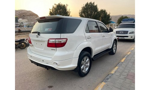 فورشنر 2011 Fortuner