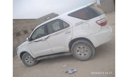 فورشنر 2011 Fortuner