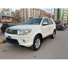 فورشنر 2011 Fortuner