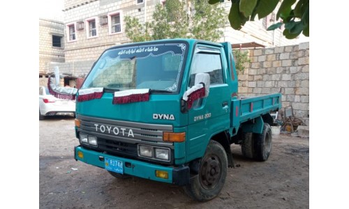 دينا 1992 Toyota