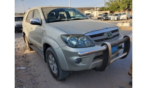 فورشنر 2008 Fortuner