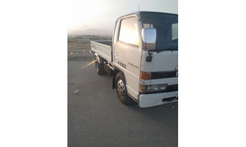 دينا 1991 Isuzu