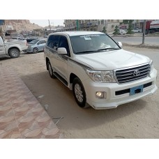 صالون 2013 Land cruiser