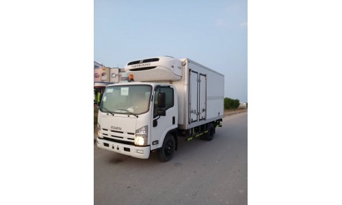 دينا 2015 Isuzu