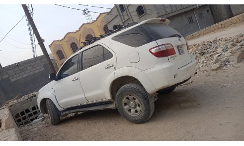 فورشنر 2010 Fortuner