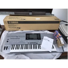 للبيع: - لوحة مفاتيح Yamaha Tyros 5 - لوحة مفاتيح Korg PA4X 76 - لوحة مفاتيح Yamaha Genos 76 مفتاحًا