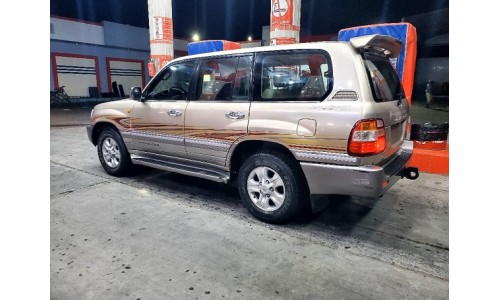 صالون 2006 Land cruiser